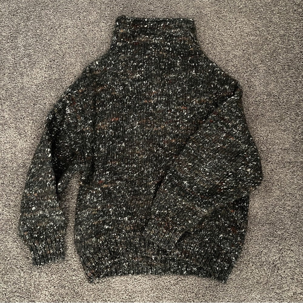 Aritzia Montpellier sweater